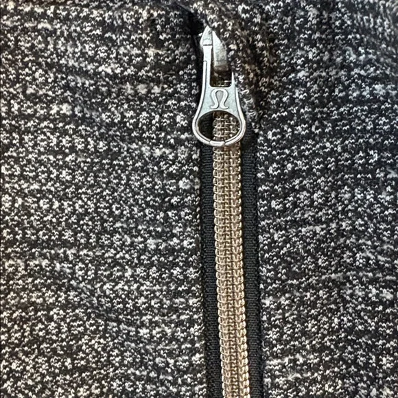 lululemon athletica Daily Yoga Jacket size 8 - Picture 9 of 9